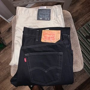 2 pair of Levi’s Jeans